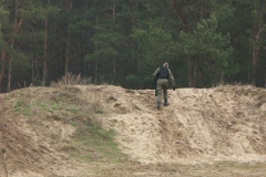 090